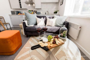 A Romantic Cosy City Centre Apartment with Free Parking